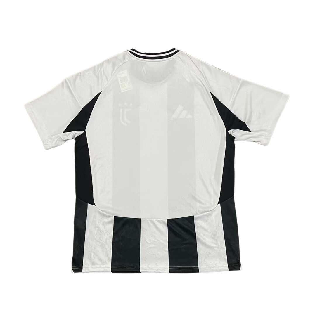 Juventus 24/25 Home Kit